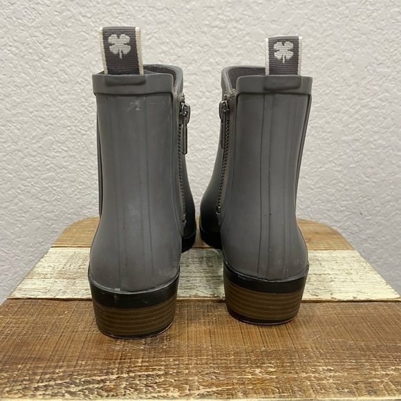 Lucky Brand Reigney Rain Boots - Picture 5 of 7